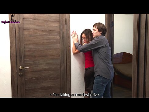 ❤️ מתווך סקסית מטלטל בחושניות את הכוס שלה ומזיין בזמן מכירת הדירה שלה - קרמפאי ❤️❌ פורנו אנאלי ב-iw.liporno.ru ❌